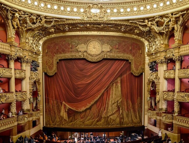 Salome. Who cares? Not the director.