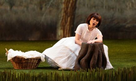 Despina (soprano Alisa Jordheim) in San Diego Opera's COSI FAN TUTTE. Photo by Karli Cadel.
