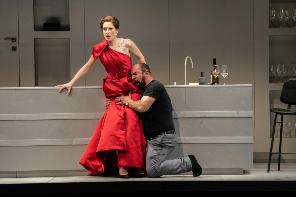 TOSCA