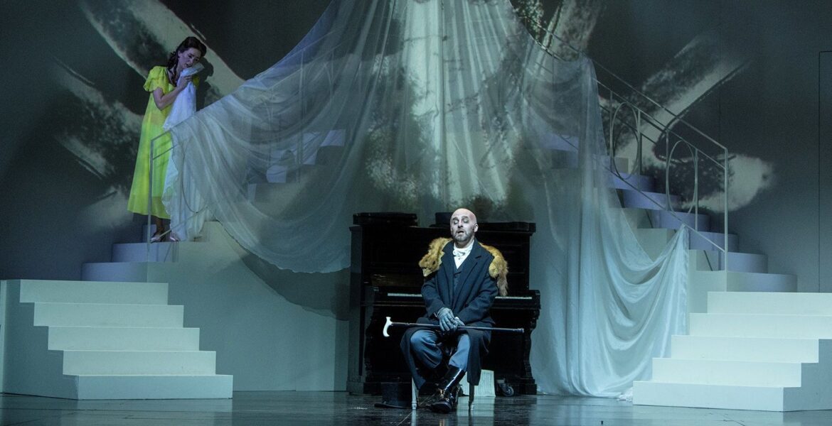 Les Contes d’Hoffmann