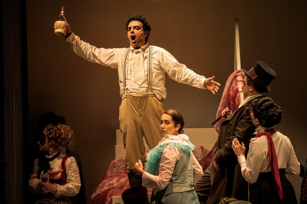 Hoffmanns Erzählungen Les Contes d’Hoffmann - St. Gallen